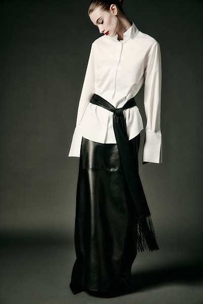 Шарф из шелка с кисточками