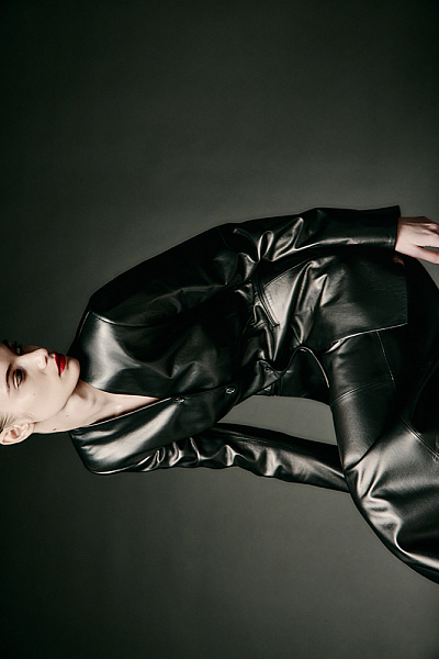 Жакет из кожи