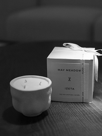 Candle IZETA х May Meadow 330 ml