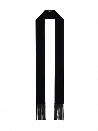 Шарф из бархата с кисточками