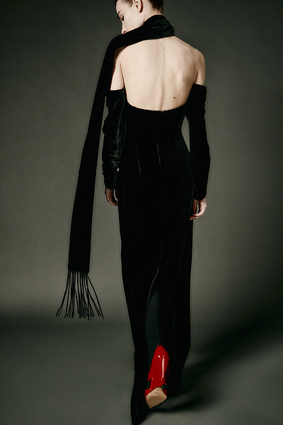 Платье из бархата